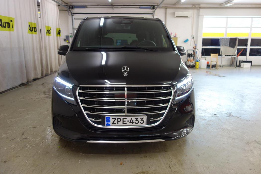 MERCEDES-BENZ V 2025