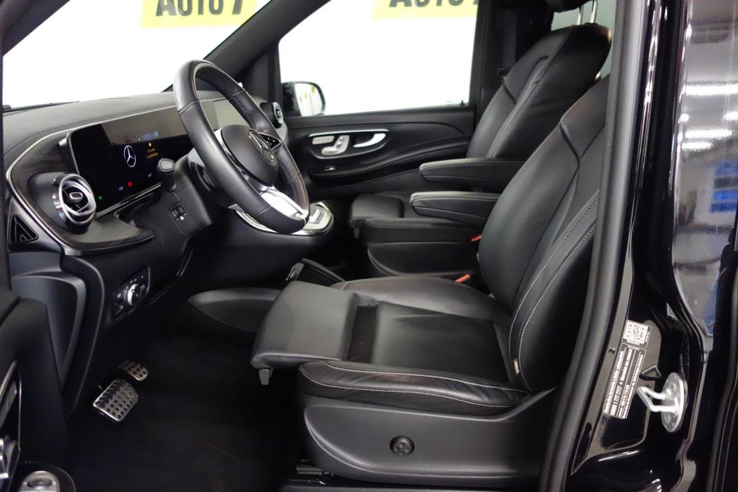 MERCEDES-BENZ V 2025