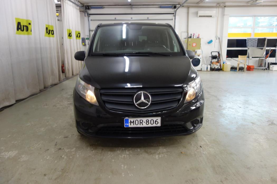 MERCEDES-BENZ Vito 2023