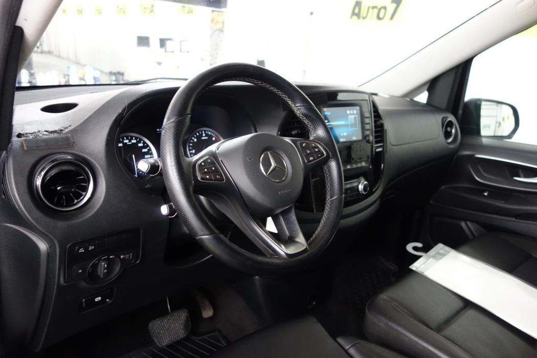MERCEDES-BENZ Vito 2023