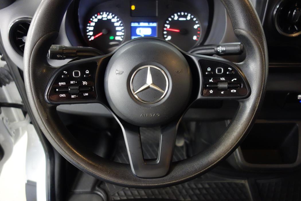 MERCEDES-BENZ Sprinter 2019
