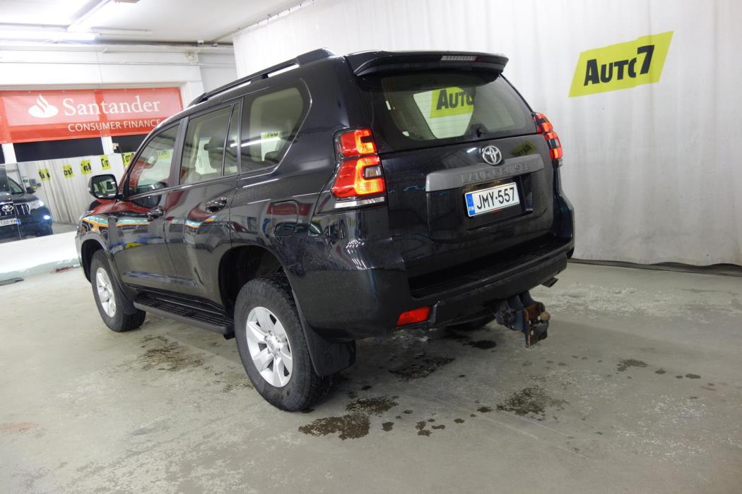TOYOTA Land Cruiser 2023