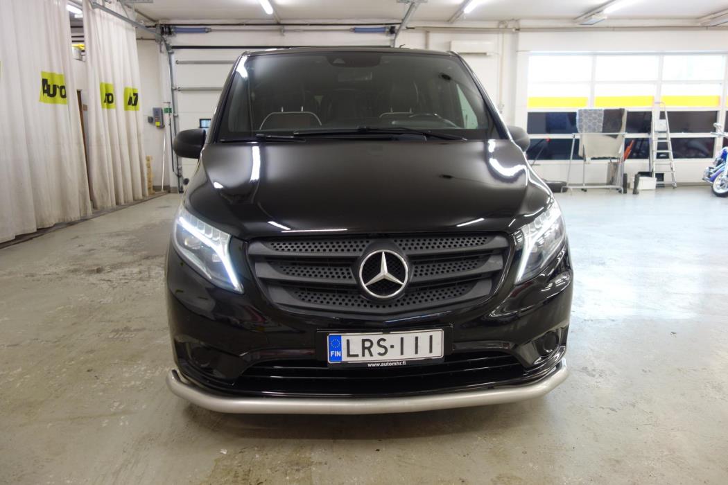 MERCEDES-BENZ V 2023