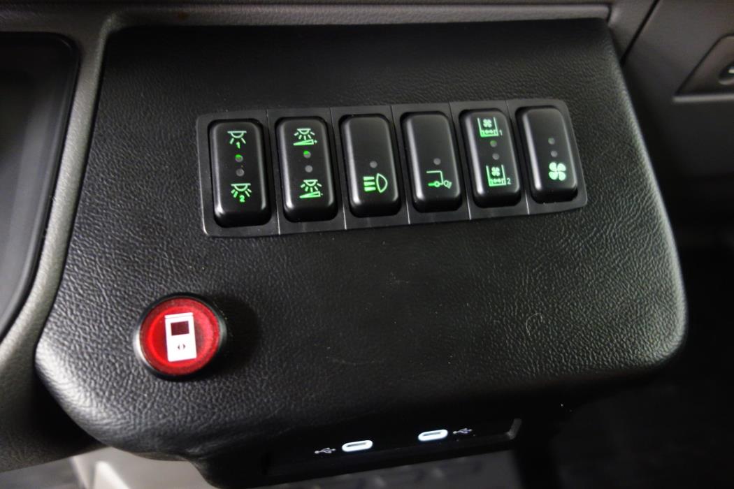 VOLKSWAGEN Crafter 2025