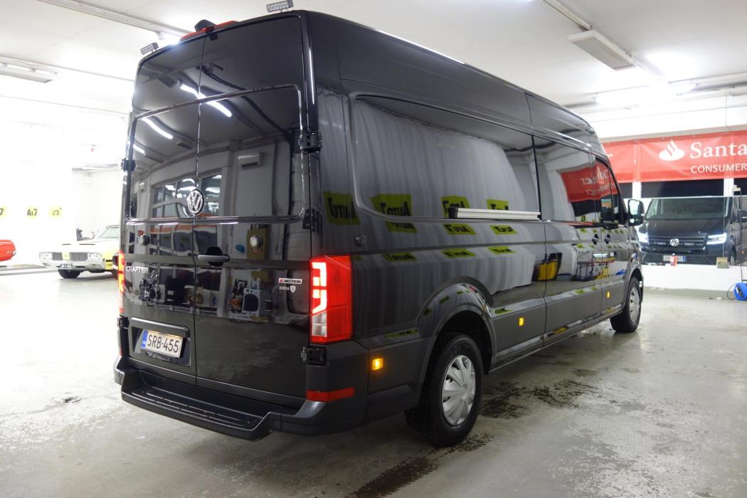 VOLKSWAGEN Crafter 2024