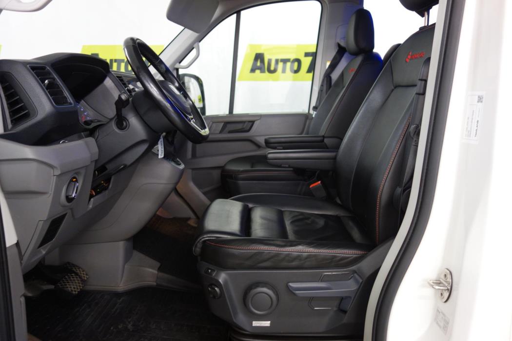 VOLKSWAGEN Crafter 2024