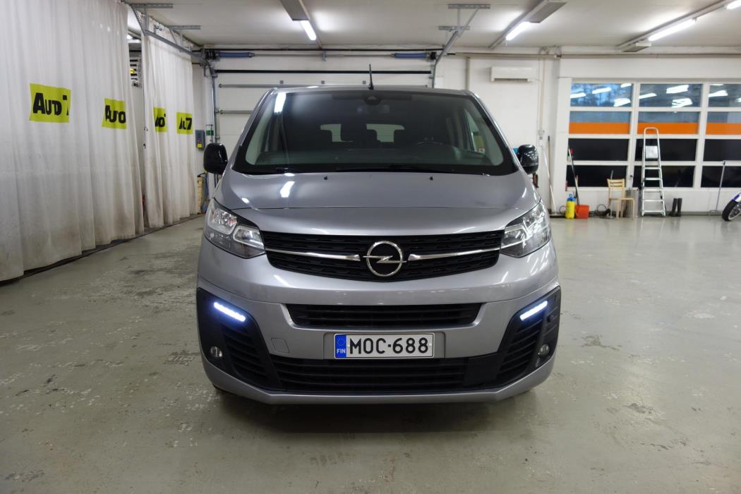 PEUGEOT Traveller 2022