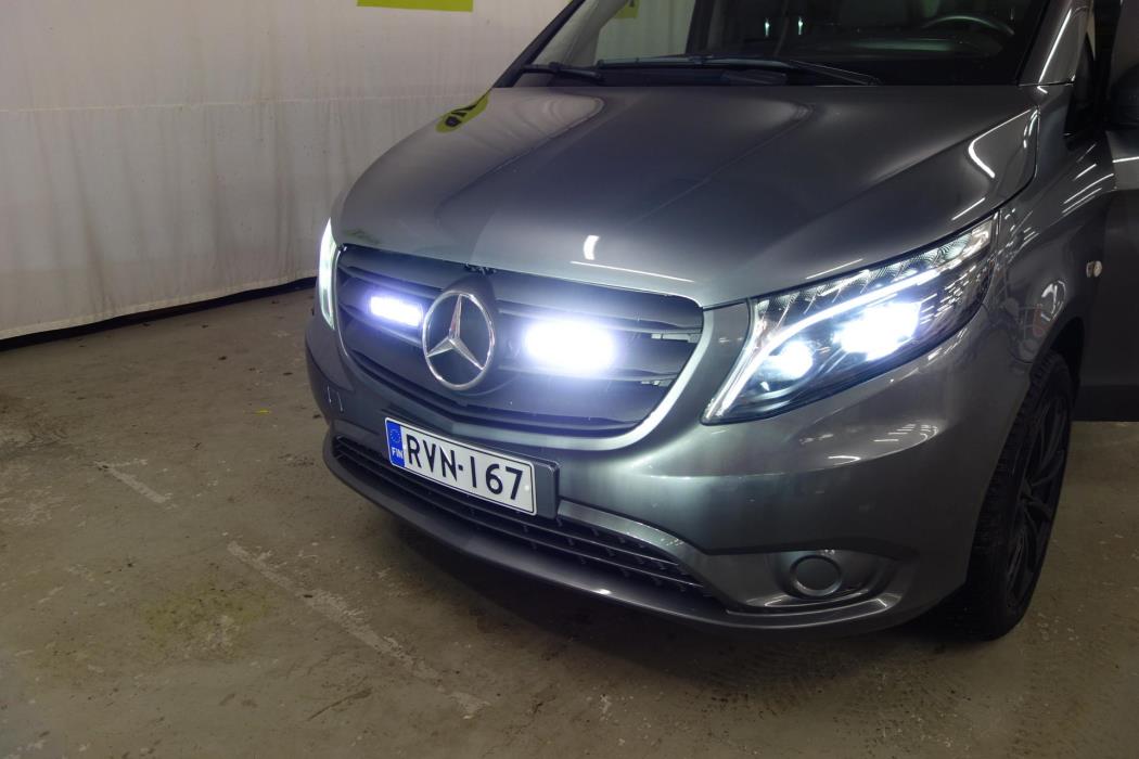 MERCEDES-BENZ V 2024