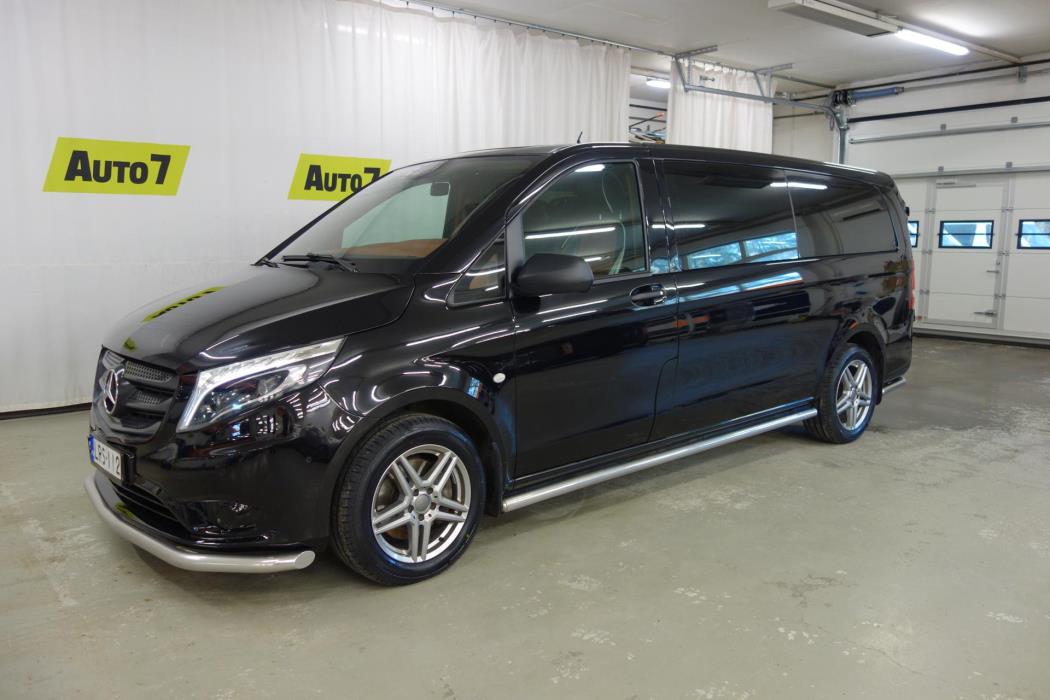 MERCEDES-BENZ V 2023