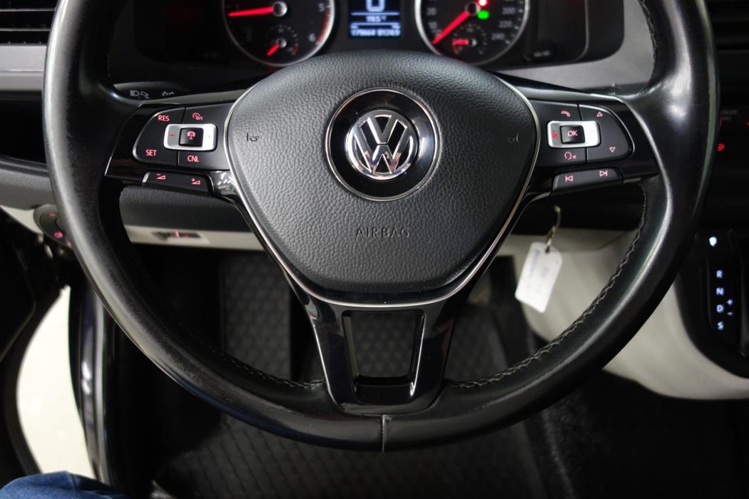 VOLKSWAGEN Transporter 2020
