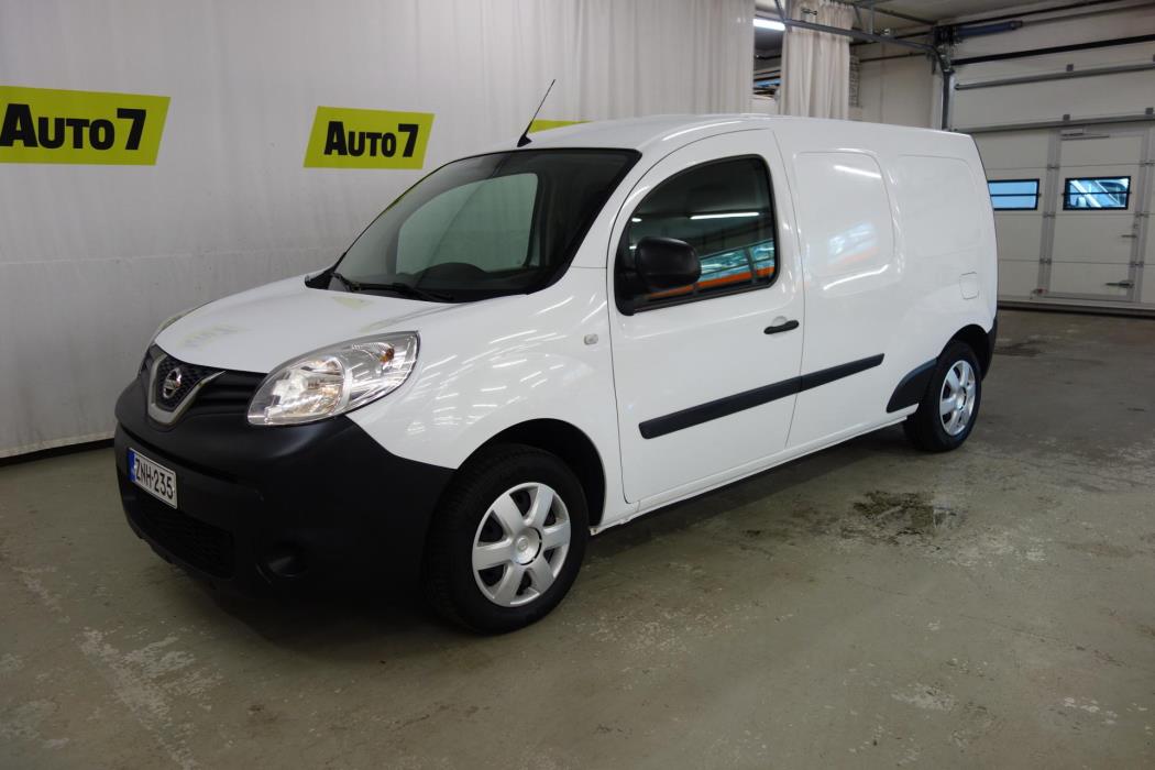 NISSAN NV250 2022