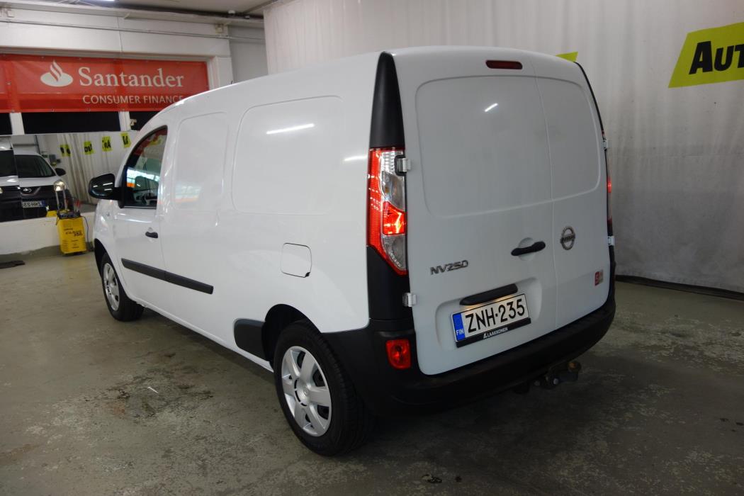 NISSAN NV250 2022