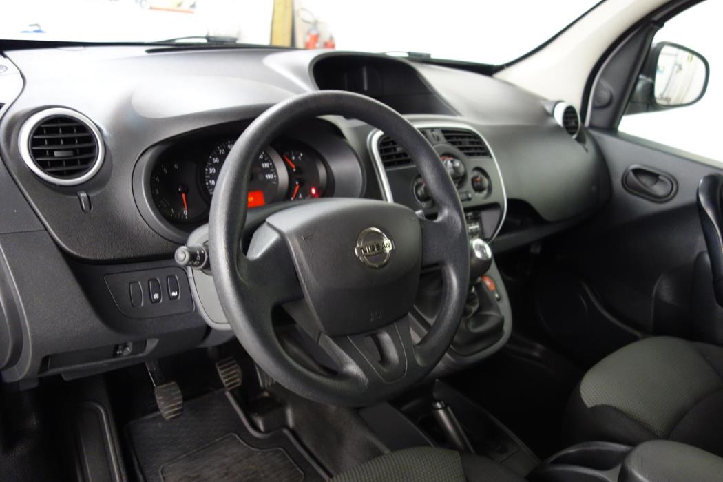 NISSAN NV250 2022