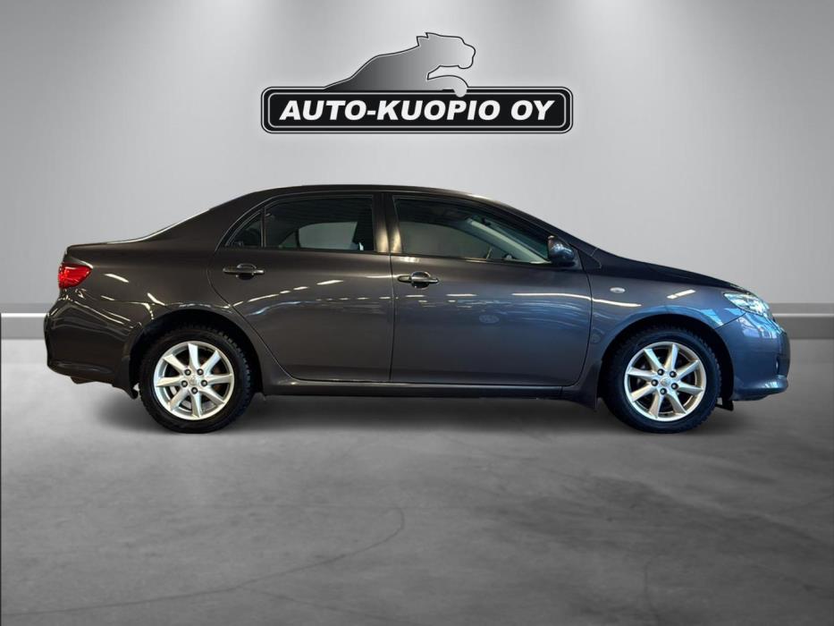 TOYOTA Corolla 2010