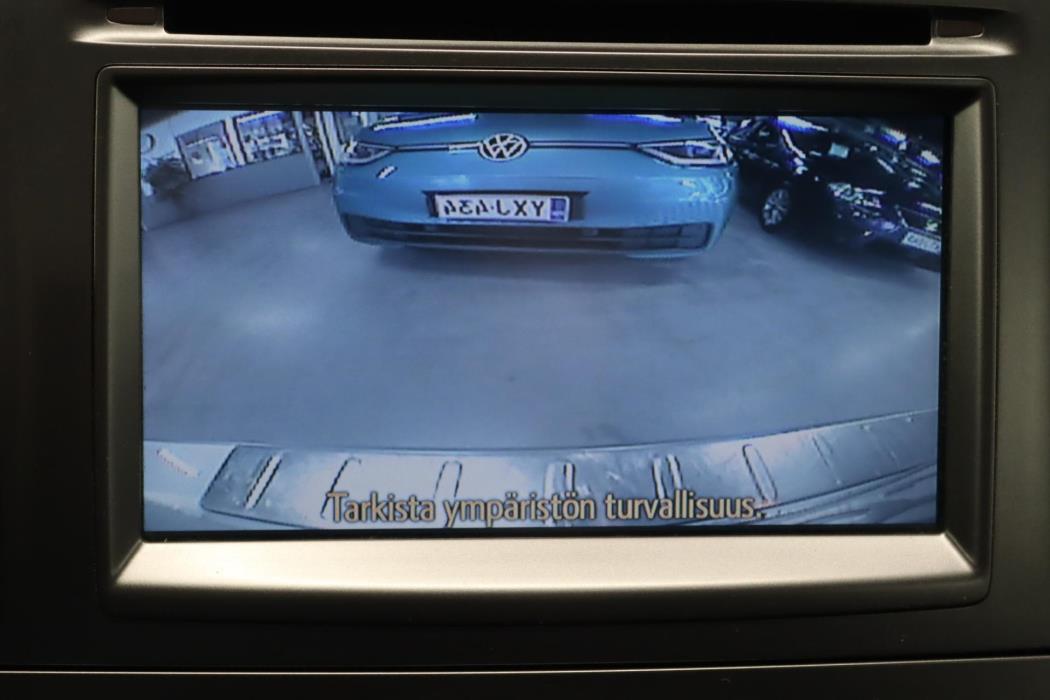TOYOTA Avensis 2015