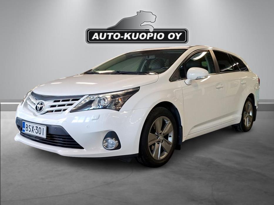 TOYOTA Avensis 2015