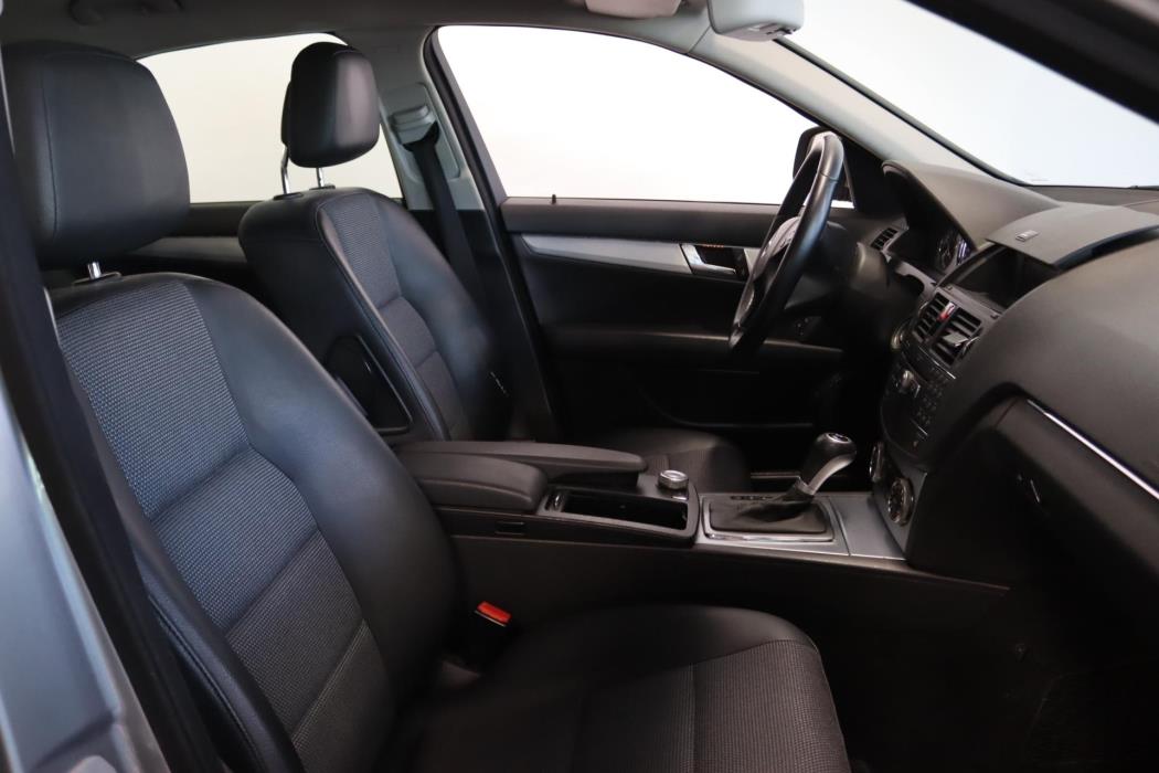 MERCEDES-BENZ C 2008