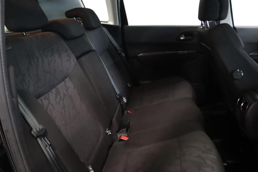 PEUGEOT 3008 2011