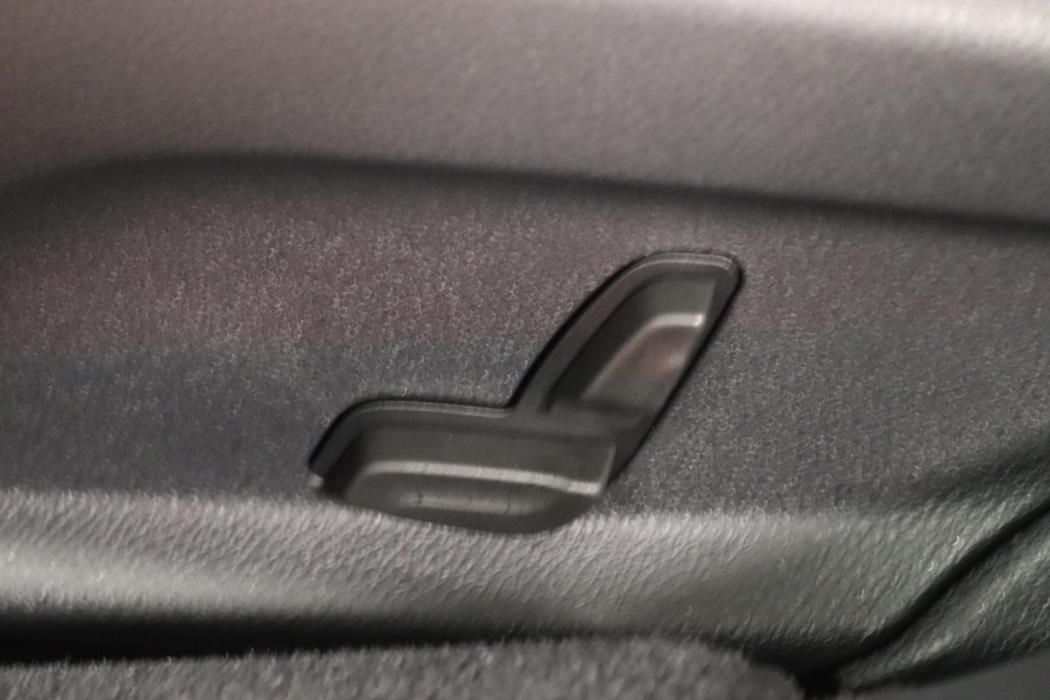 MERCEDES-BENZ E 2020