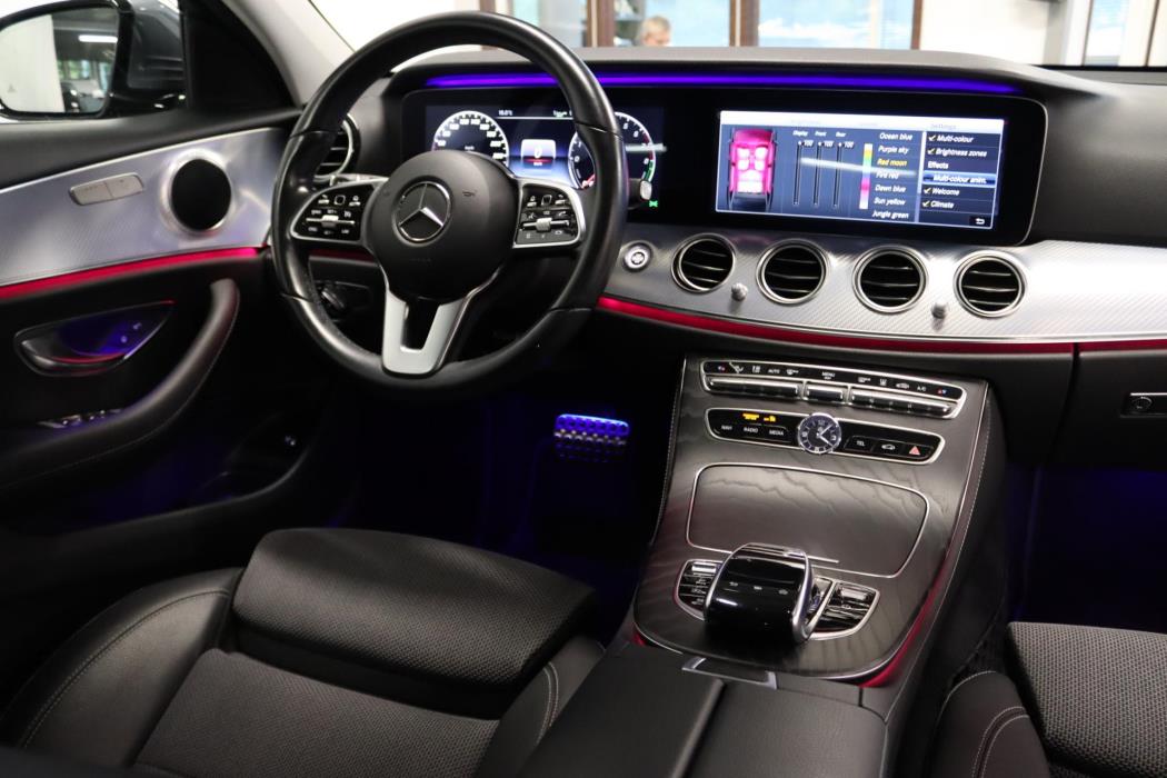 MERCEDES-BENZ E 2020