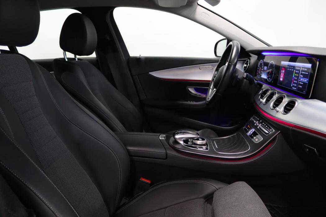 MERCEDES-BENZ E 2020