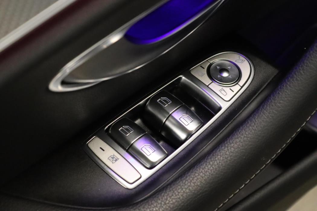 MERCEDES-BENZ E 2020