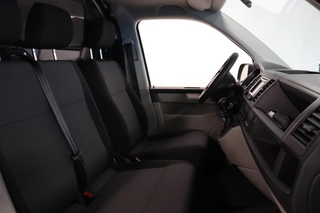 VOLKSWAGEN Transporter 2018