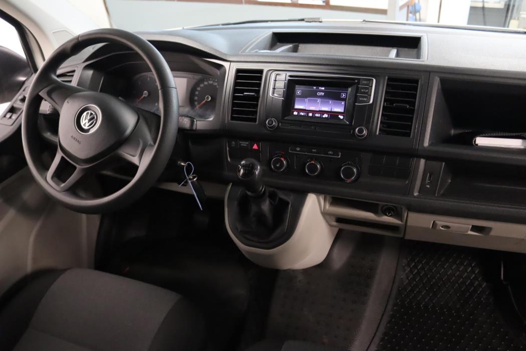VOLKSWAGEN Transporter 2018