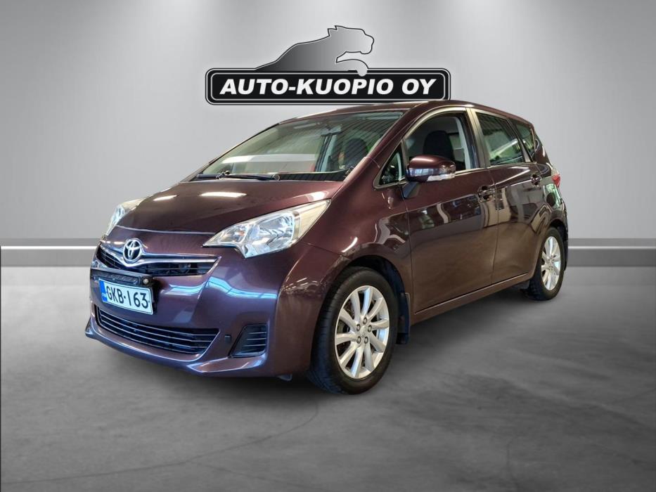 TOYOTA Verso-S 2013