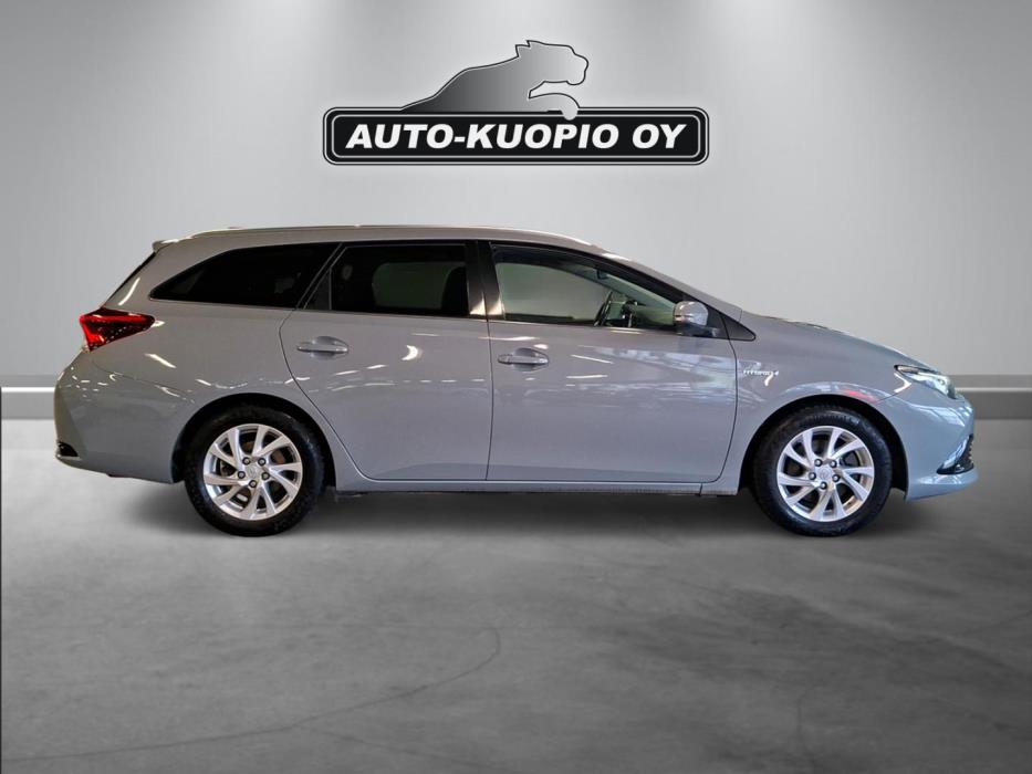 TOYOTA Auris 2018