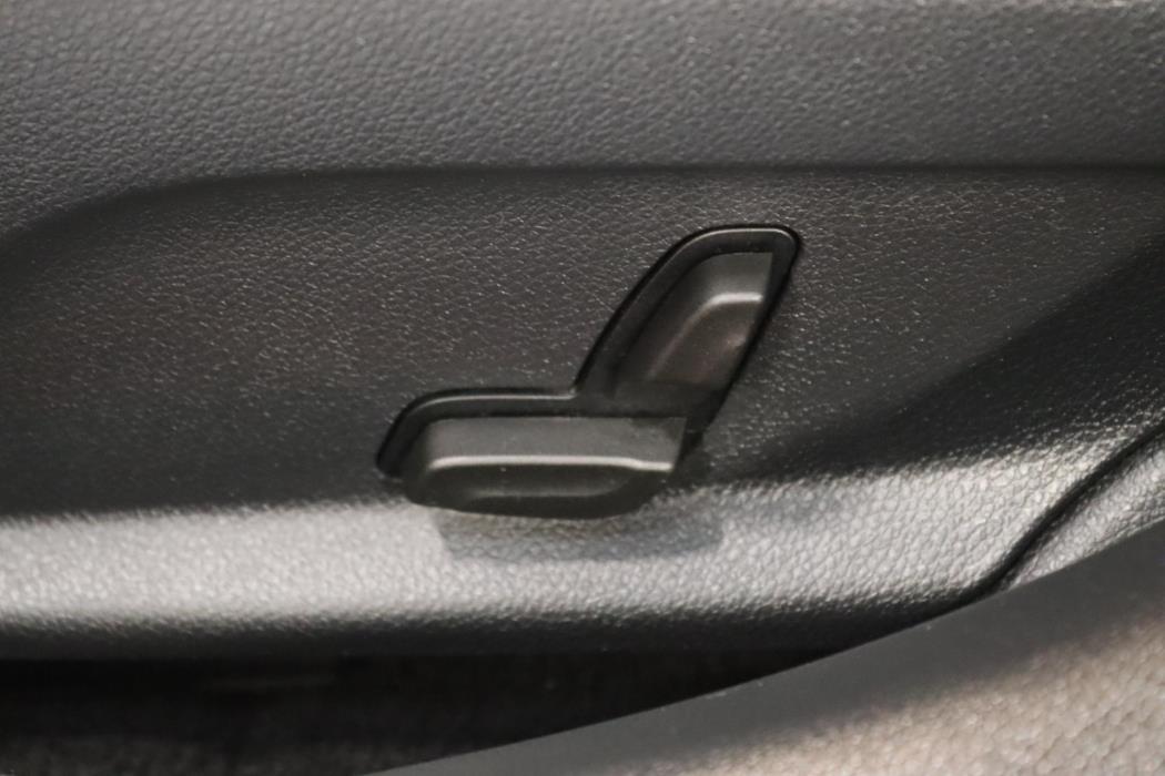 MERCEDES-BENZ C 2019