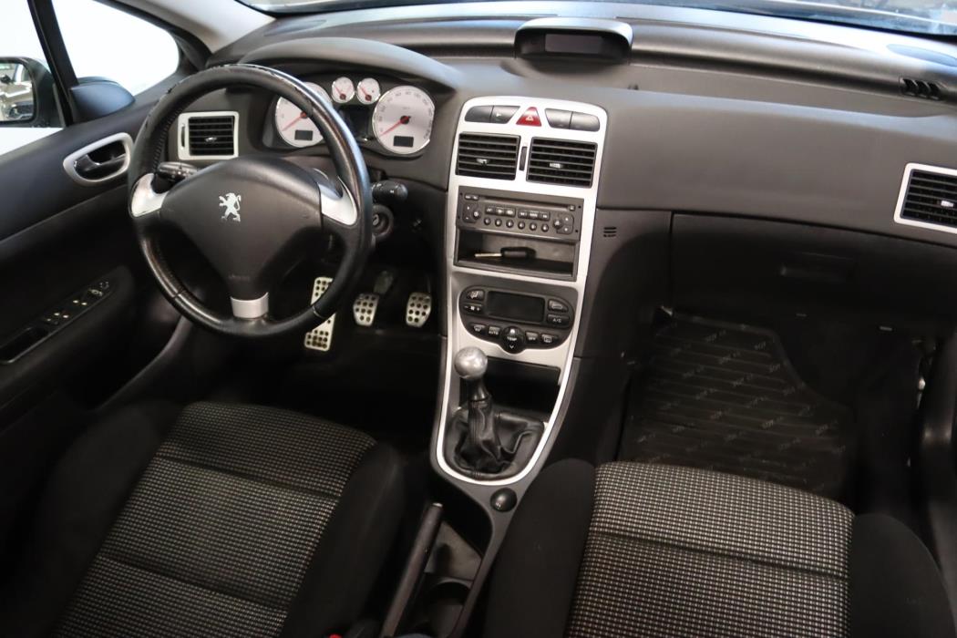 PEUGEOT 307 2004