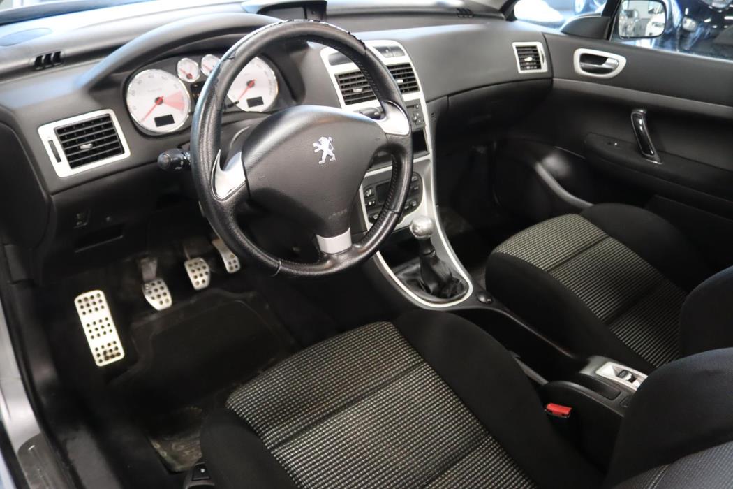 PEUGEOT 307 2004
