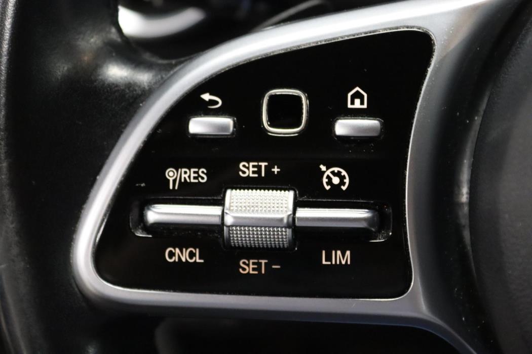 MERCEDES-BENZ GLC 2021