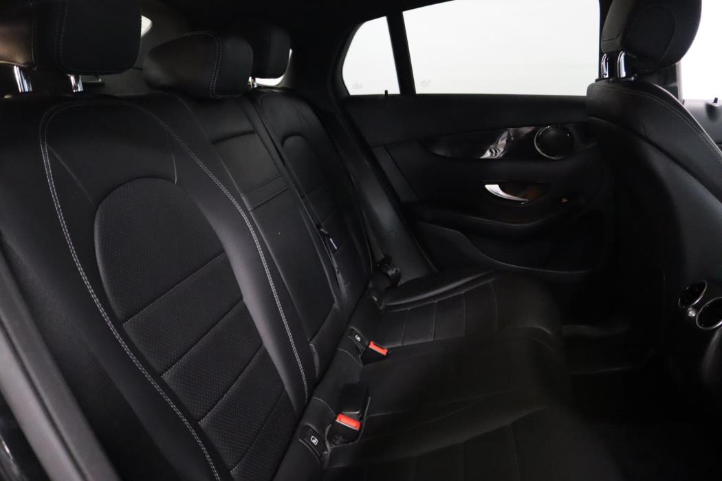 MERCEDES-BENZ GLC 2021