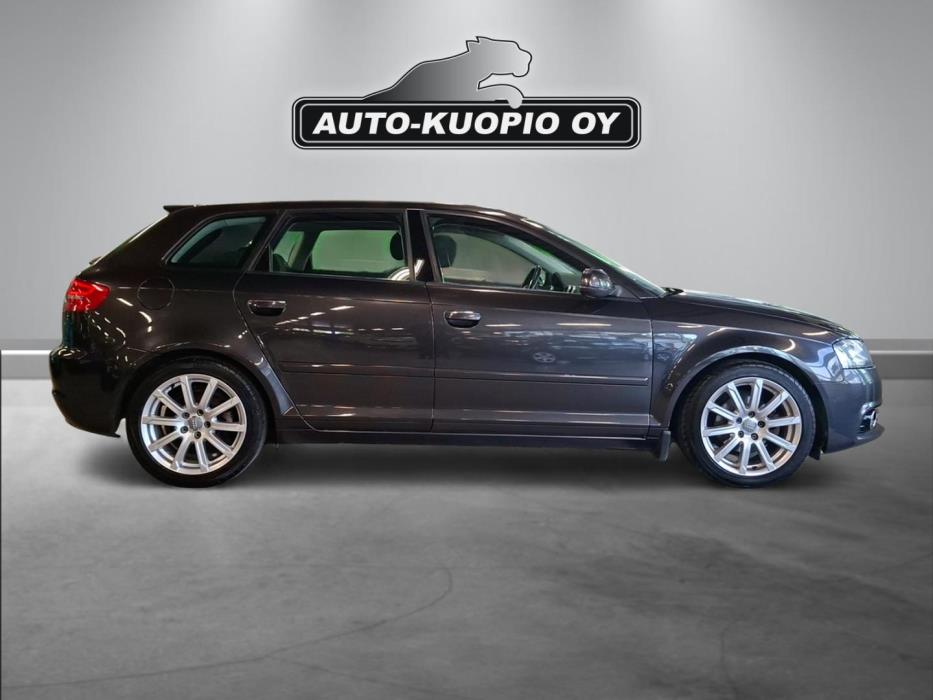 AUDI A3 2012
