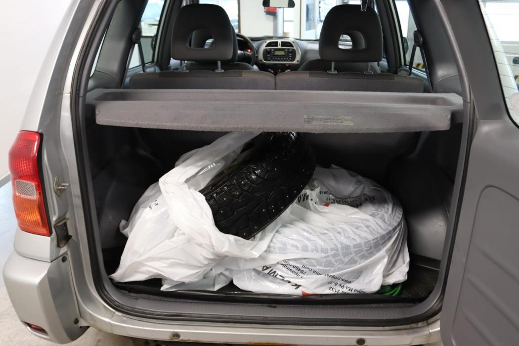 TOYOTA RAV4 2001