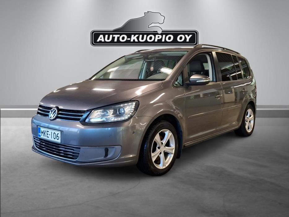 VOLKSWAGEN Touran 2011
