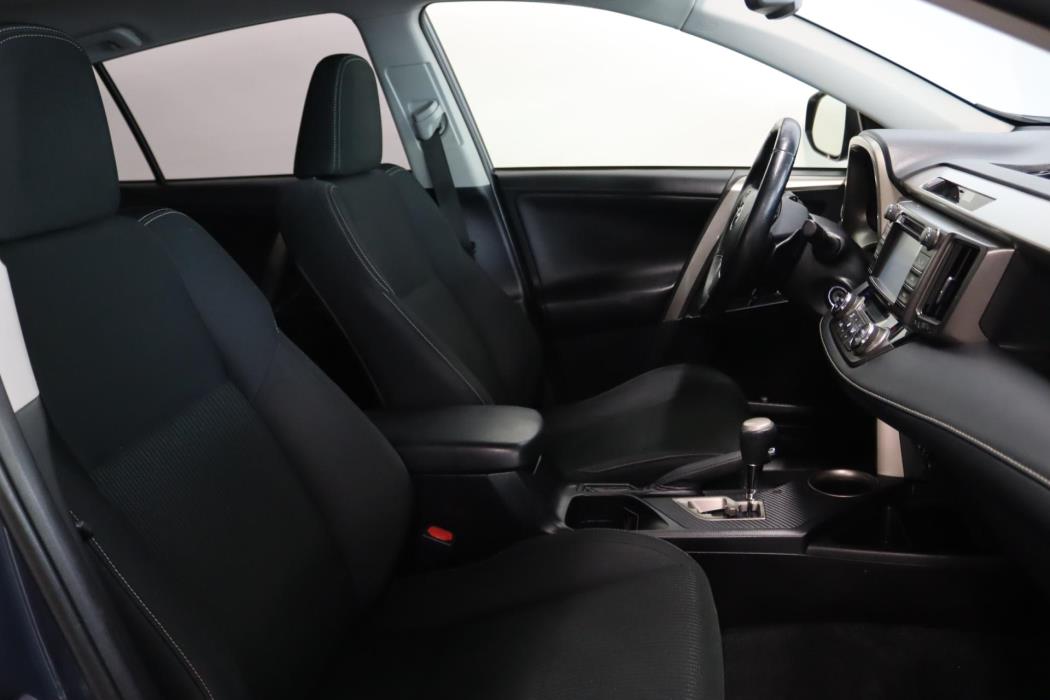 TOYOTA RAV4 2015