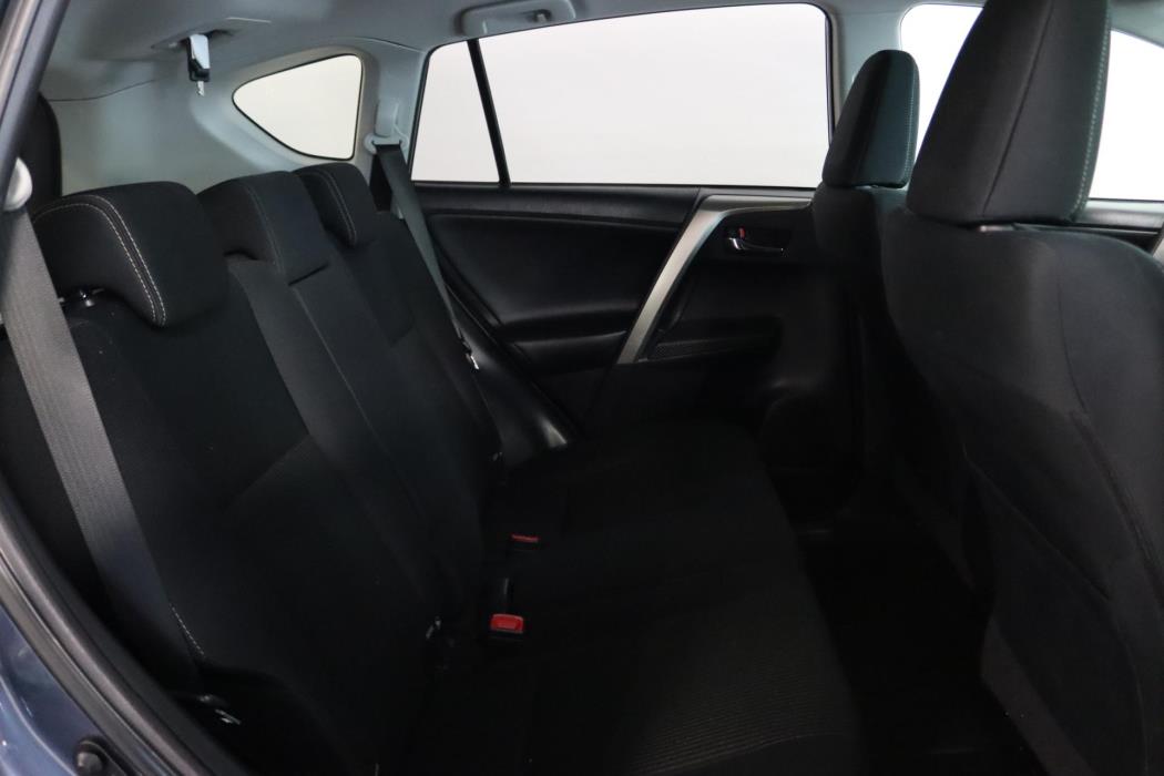 TOYOTA RAV4 2015