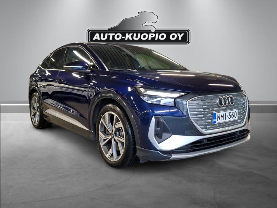 AUDI Q4 e-tron 2022