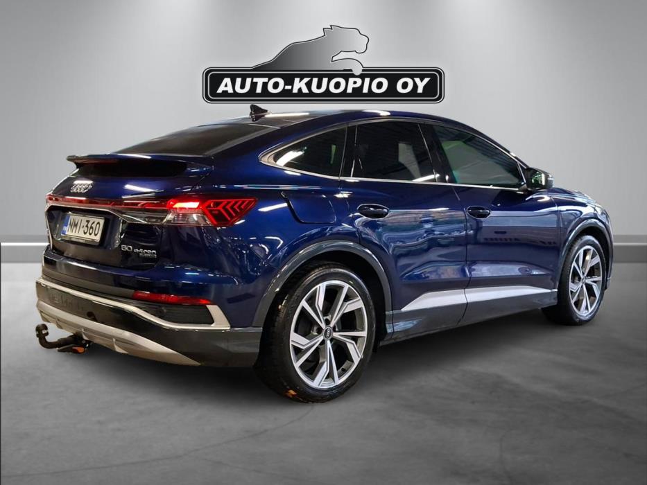 AUDI Q4 e-tron 2022