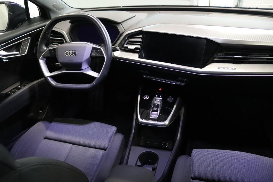 AUDI Q4 e-tron 2022