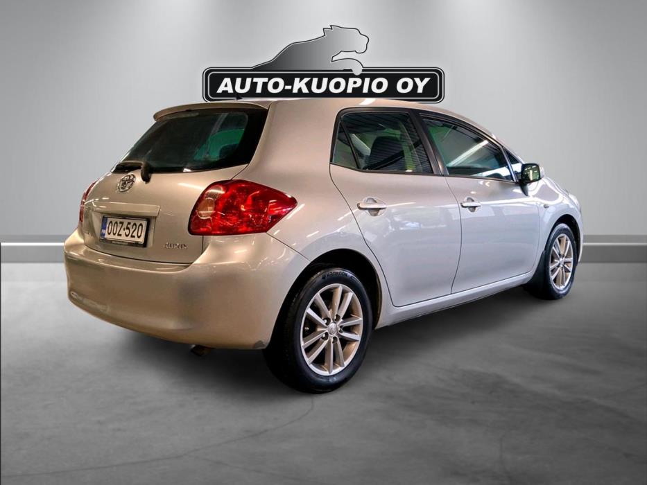 TOYOTA Auris 2010