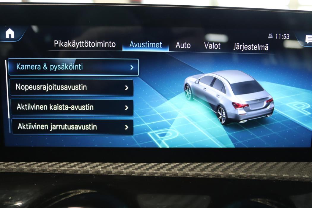 MERCEDES-BENZ A 2020