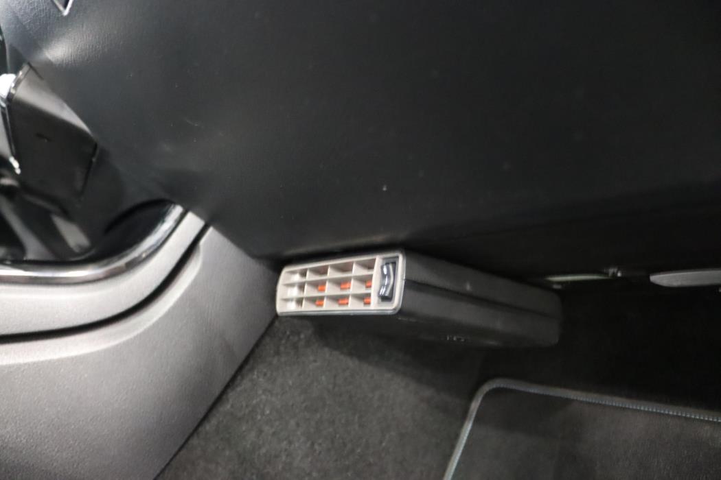 MERCEDES-BENZ A 2020