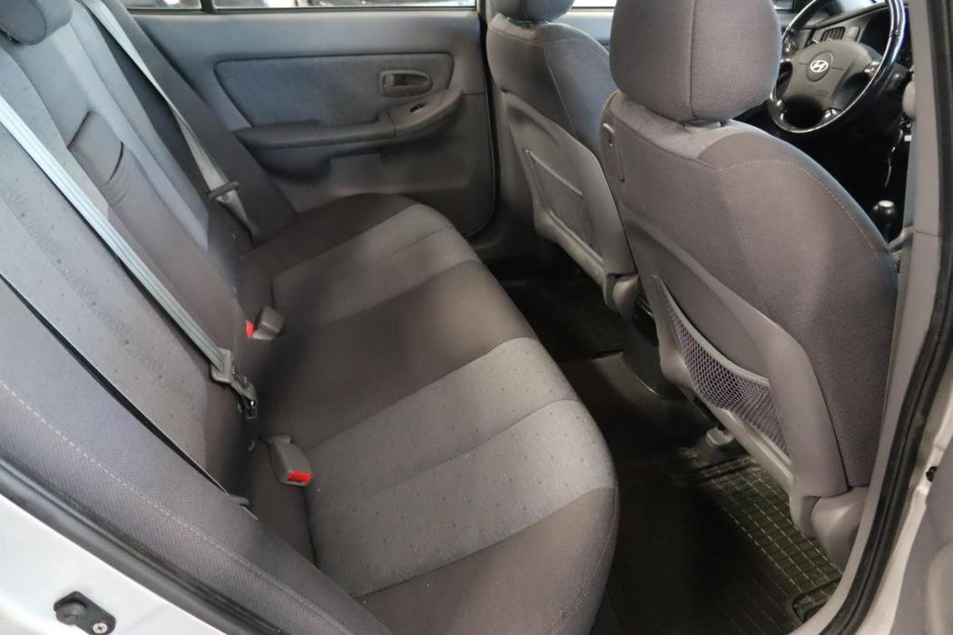 HYUNDAI Elantra 2006