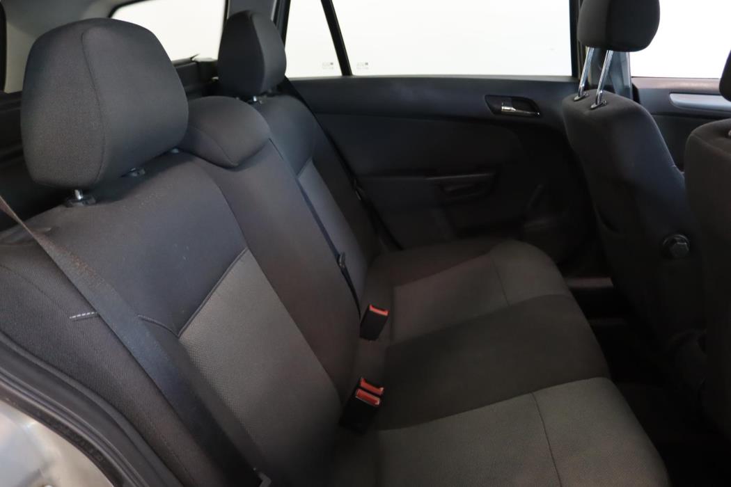 OPEL Astra 2006