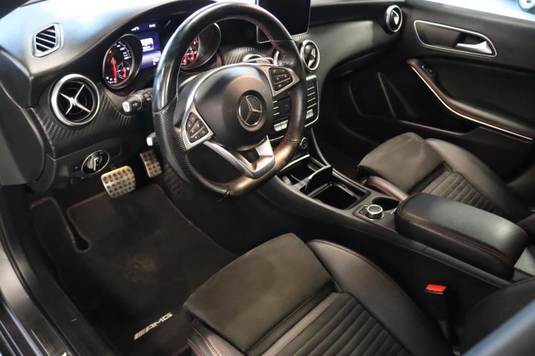 MERCEDES-BENZ A 2016