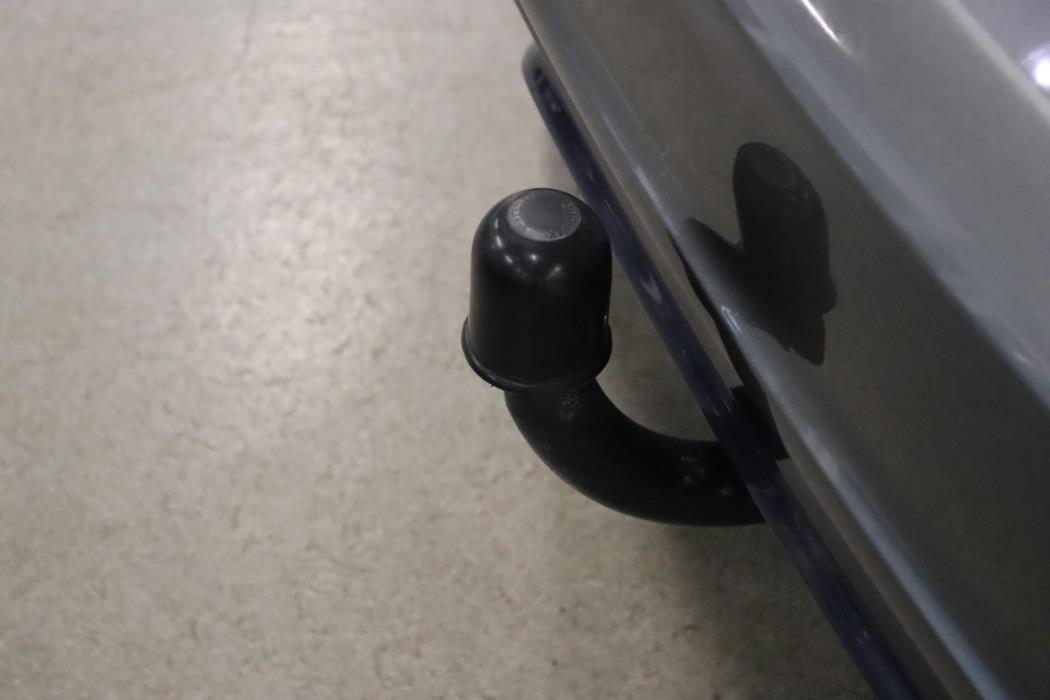 MERCEDES-BENZ A 2016